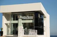OPENING: Μια λαμπερή boutique άνοιξε τις πόρτες της δίπλα στη θάλασσα της Λεμεσού!