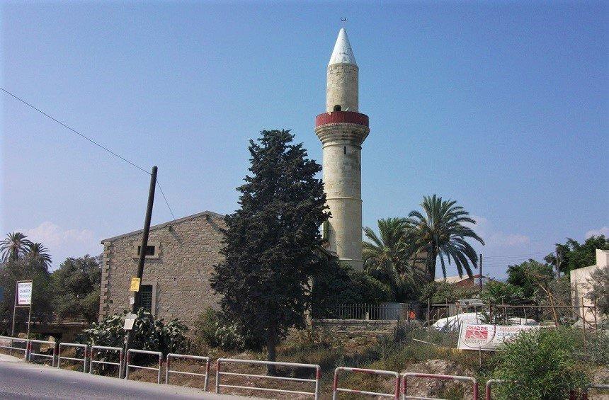 Τζαμί Τζετίτ: Το τέμενος απέναντι από την εκκλησία του Αγίου Αντωνίου