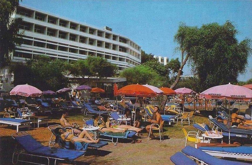 The hotel during its first prime, in the 1970s.