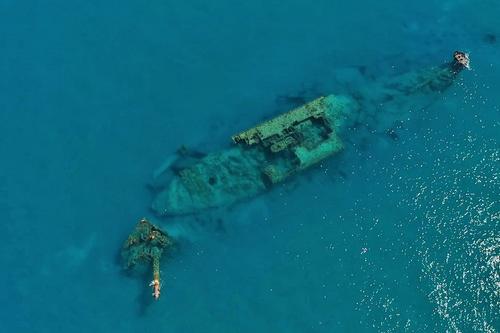 Three Sisters Shipwreck in Akrotiri