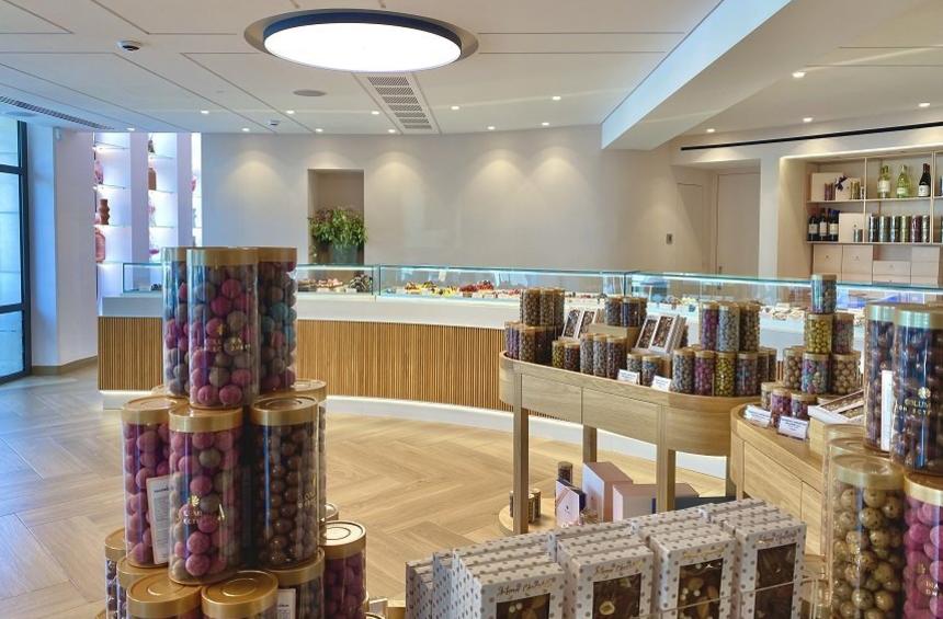 Columbia Confectionery: The new, central store of the well-known brand that is sure to impress!