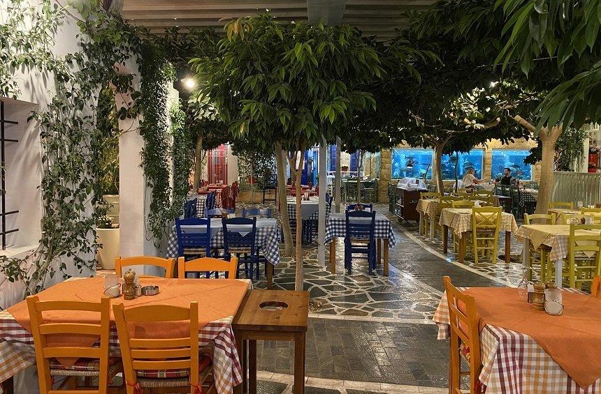 Kissos Tavern: A beautiful tavern in Limassol, reminiscent of an island neighborhood!