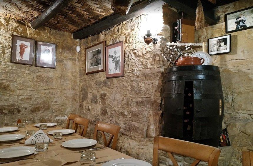 Ταβέρνα Λόφου: Αυθεντική κυπριακή κουζίνα, σ' ένα ταβερνάκι με παράδοση 20+ χρόνων!
