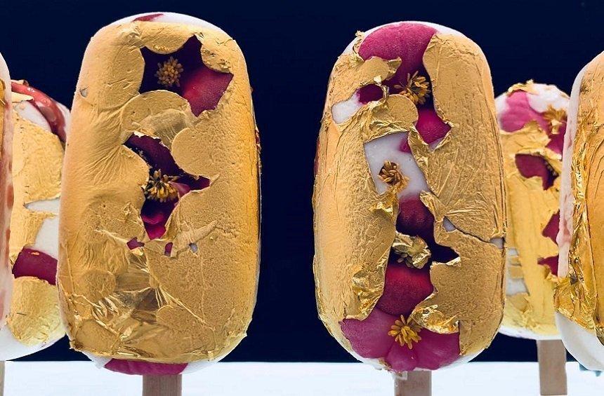 Παγωτό με φύλλο χρυσού: Απόλαυση με το άγγιγμα του Μίδα στη Λεμεσό!