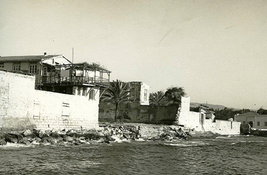 Σπίτια της Λεμεσού κτισμένα πάνω στη θάλασσα