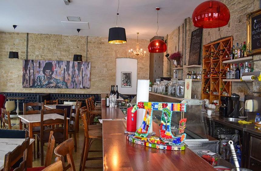 Π Καφέ: Ένας ζεστός χώρος με vintage διάθεση, στο ιστορικό κέντρο της Λεμεσού!