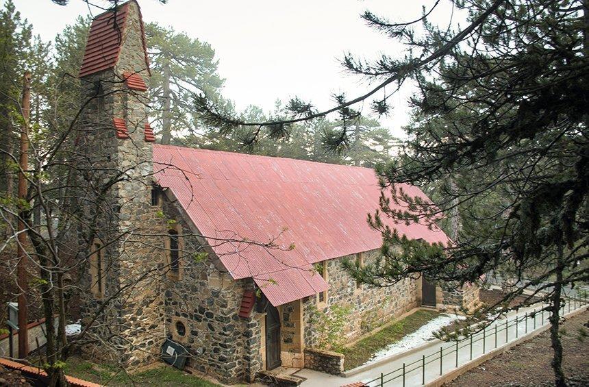 Εκκλησία Αγίου Γεωργίου του Δάσους