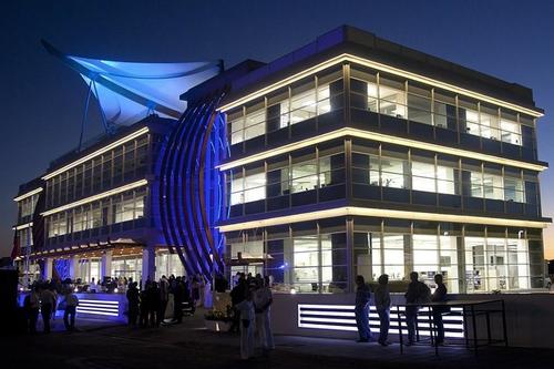 Grand Futur: The futuristic building in the western Limassol that makes an impression!