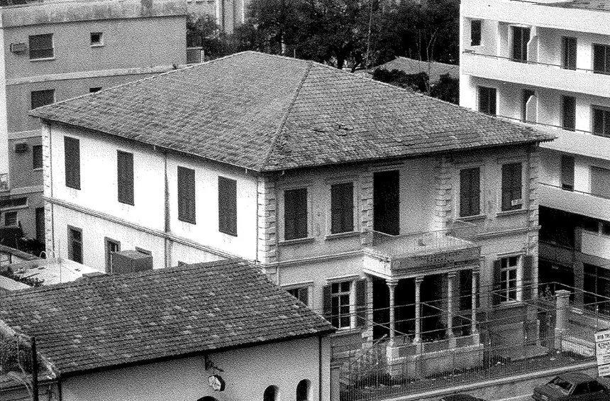 The Aristocles Pilavakis Residence and radio culture in Limassol