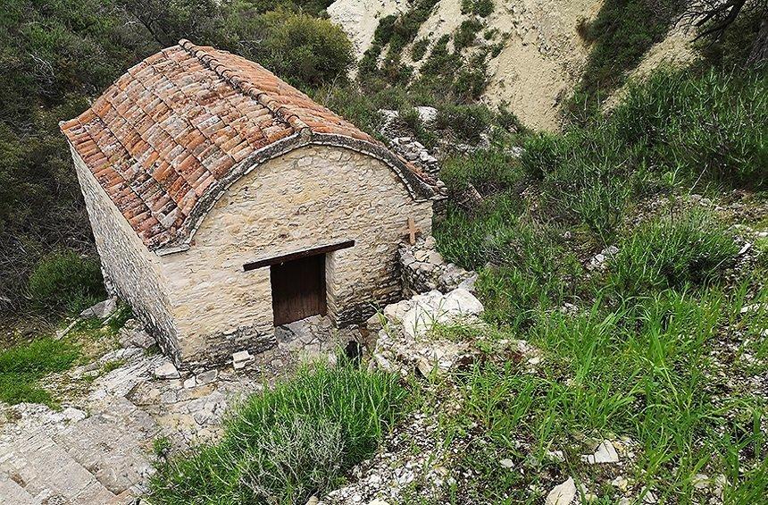 Agios Epifanios Chapel (Limnatis Village)