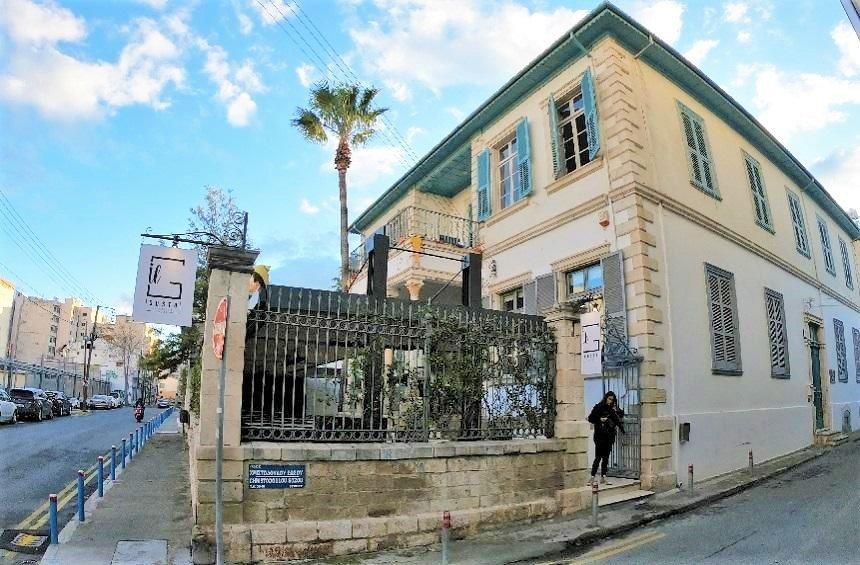 The Aristocles Pilavakis Residence and radio culture in Limassol